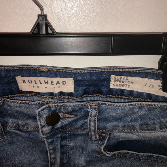 Shorts - Picture 3 of 3